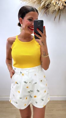 Top amarillo canalé