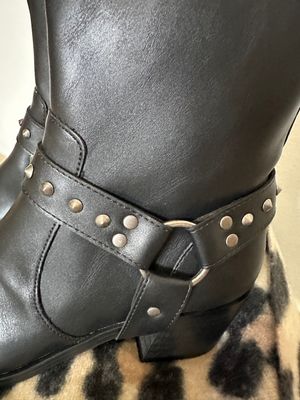 Botines de piel negro