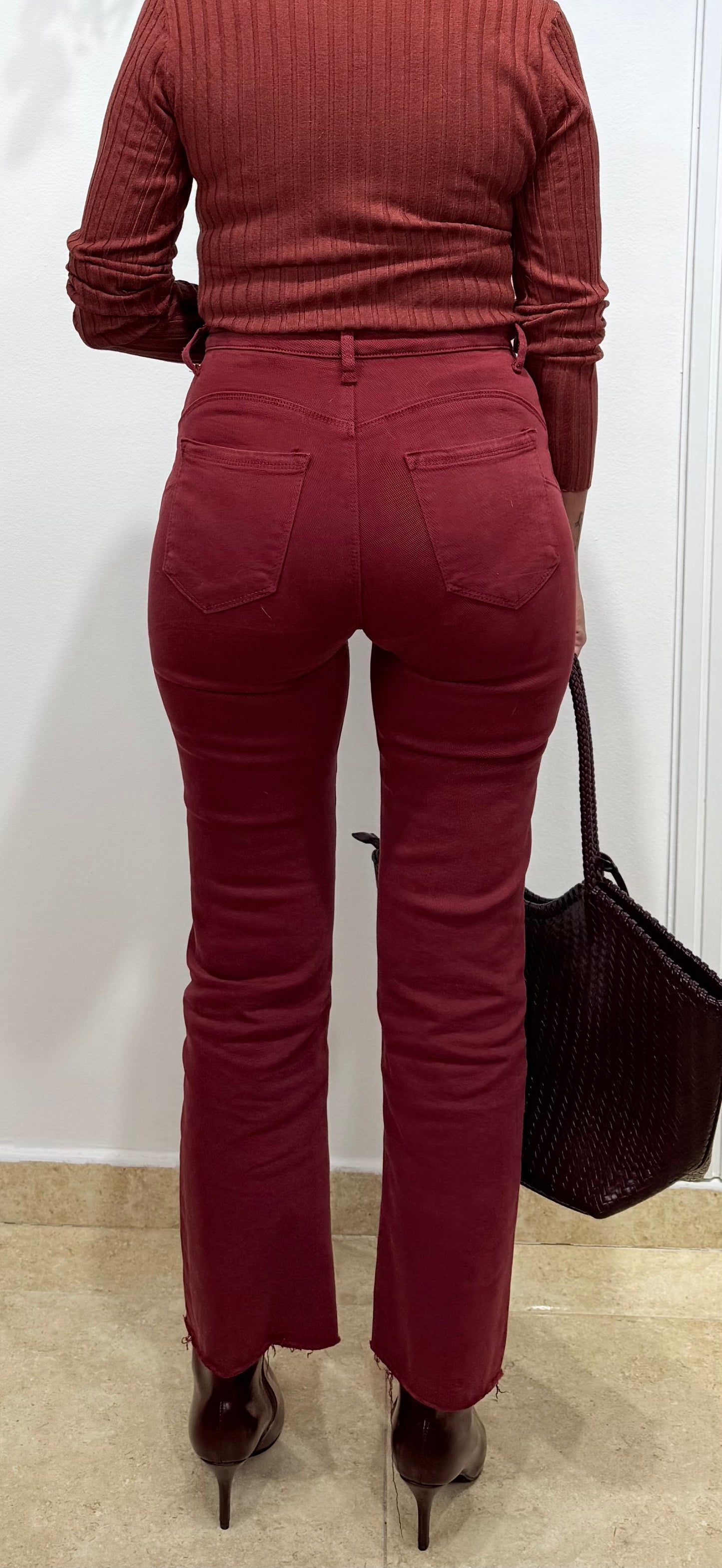 Jeans faja reductora burdeos