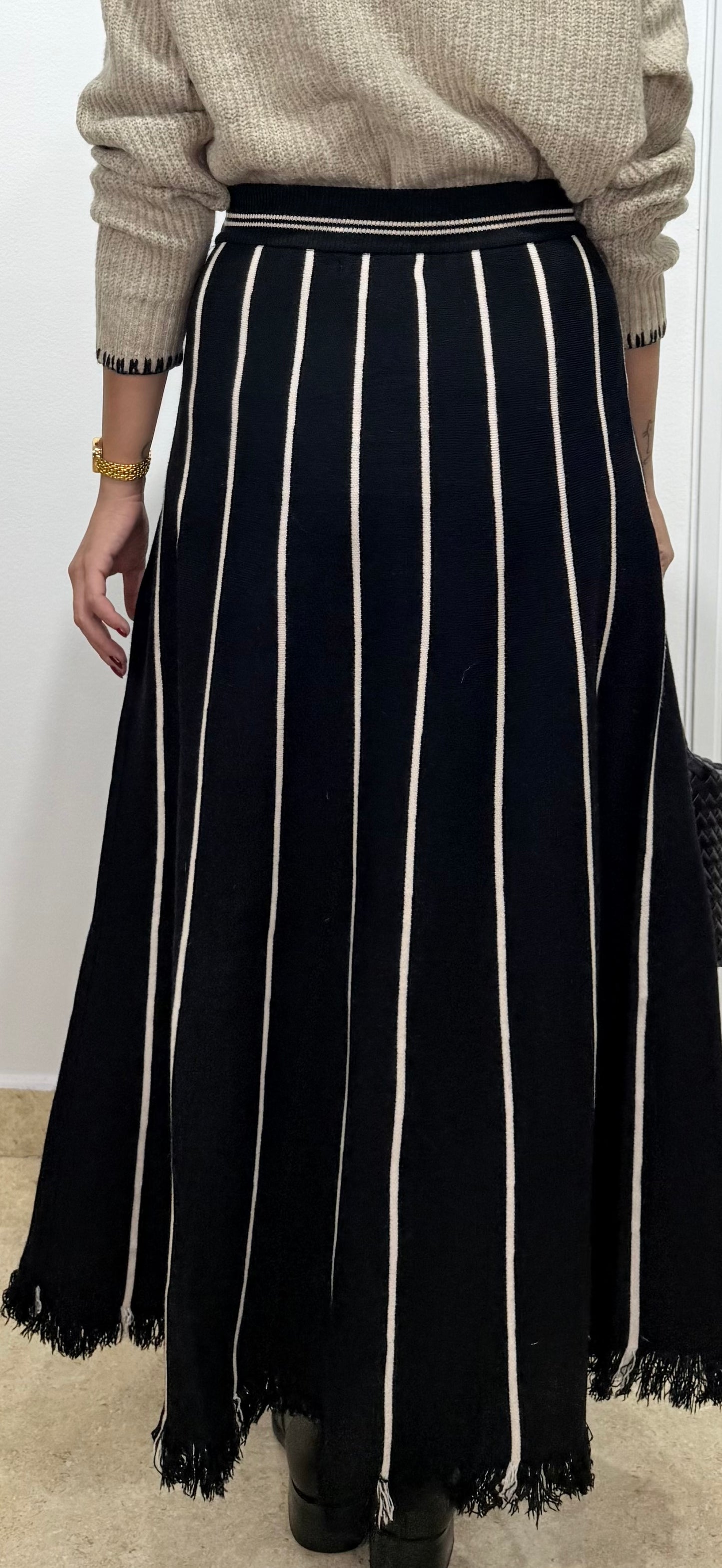 Falda larga rayas negra