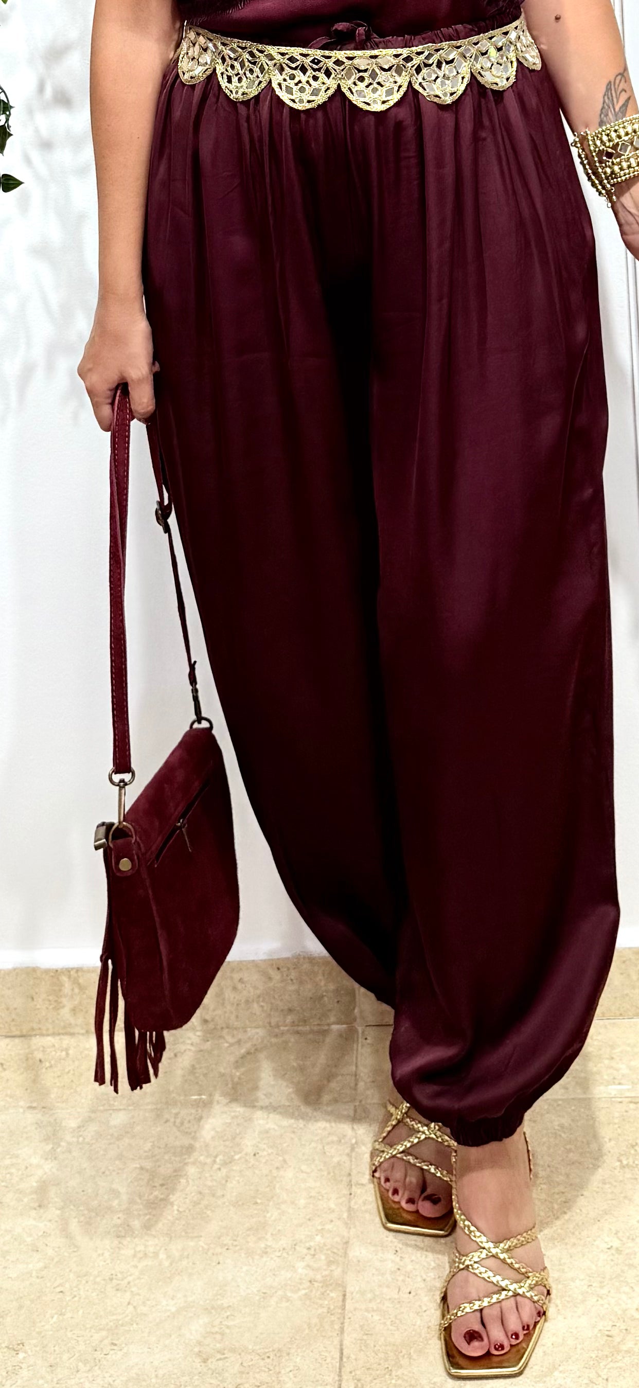 Bolso piel flecos burdeos