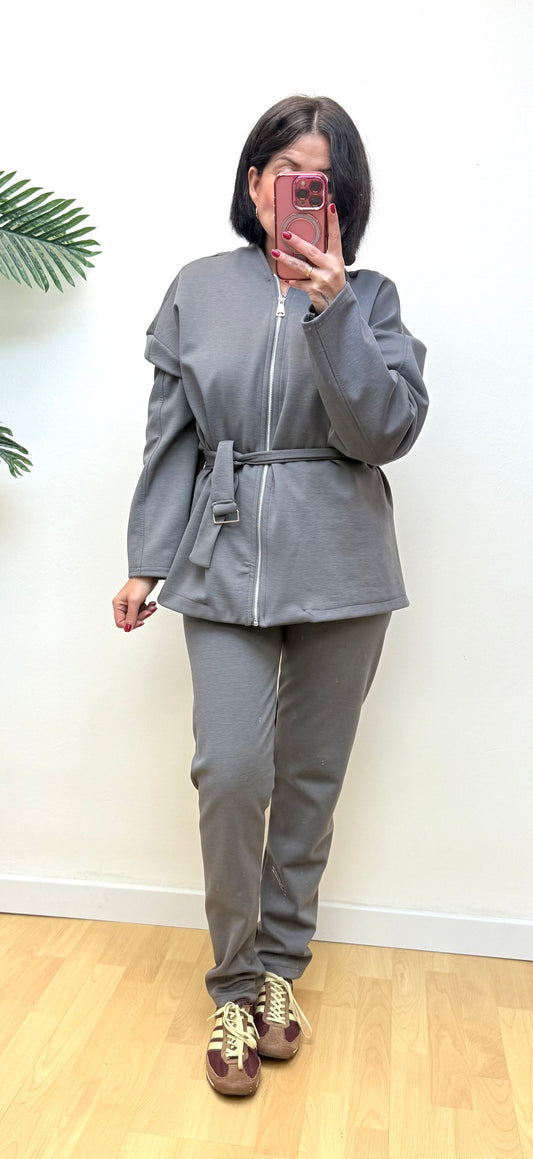 Conjunto Jazmin gris