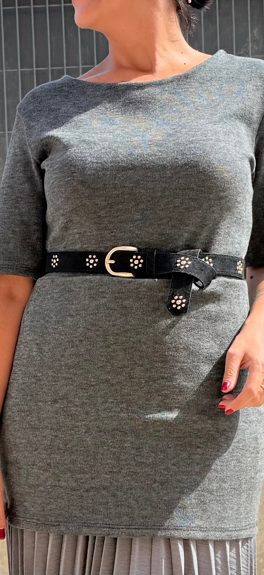 Cinturón ante detalles negro