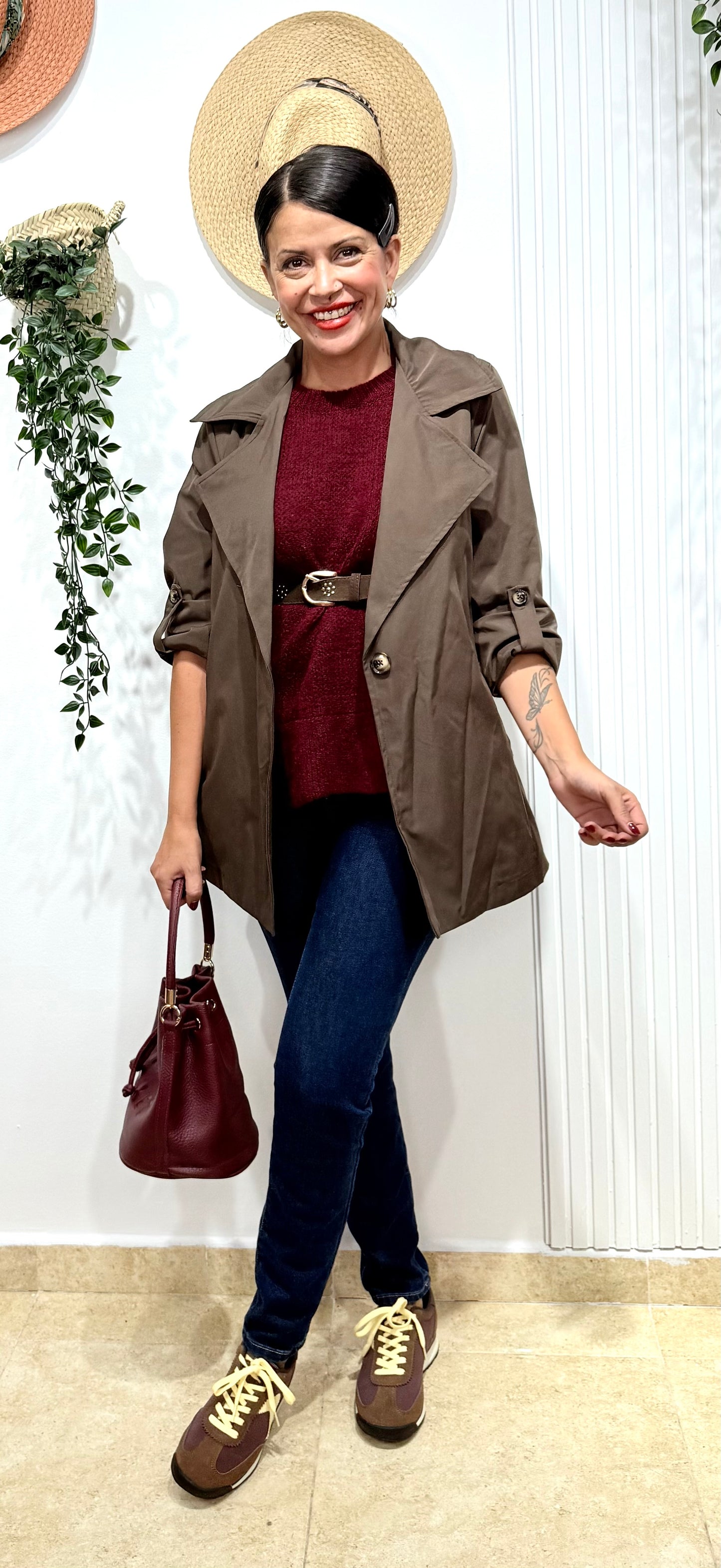 Gabardina chocolate corta