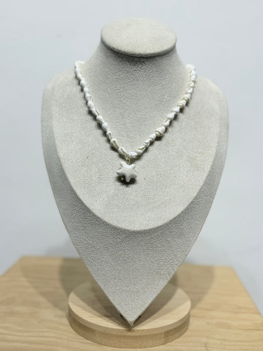 Collar perlado estrella