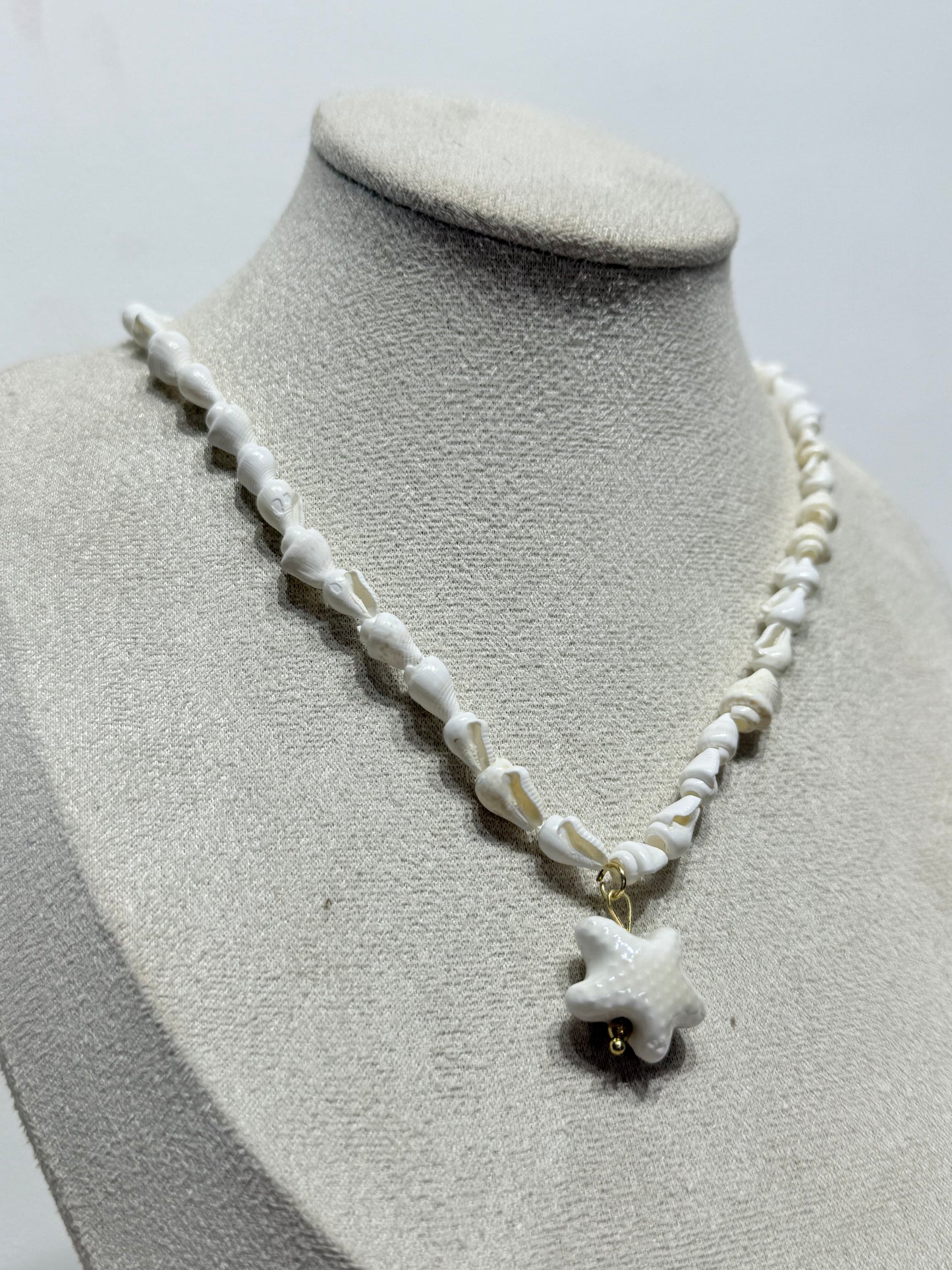 Collar perlado estrella