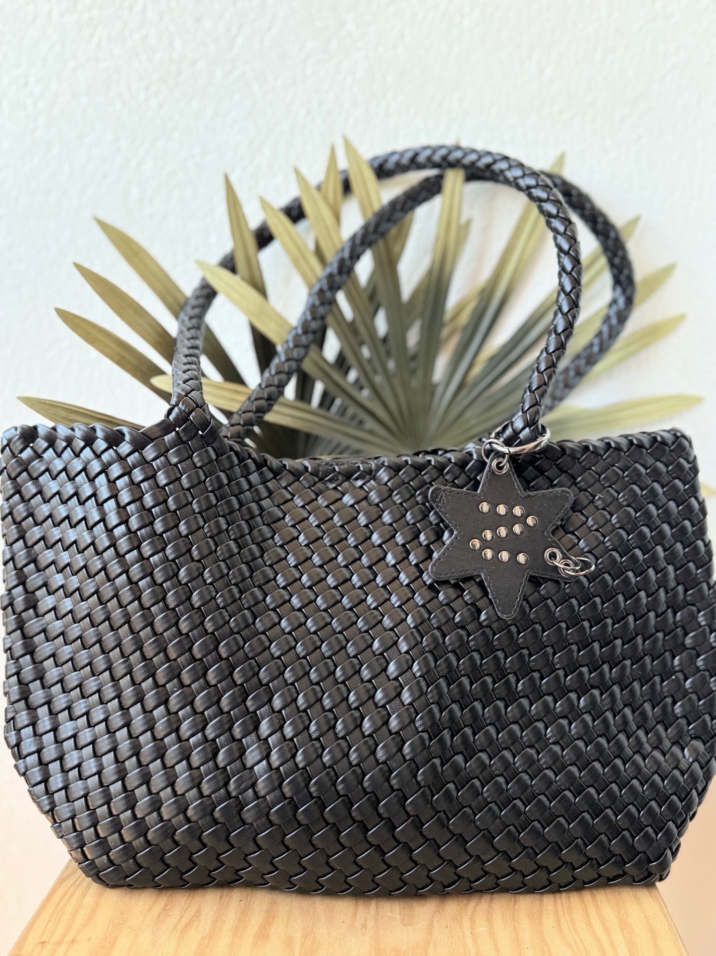 Bolso trenzado negro