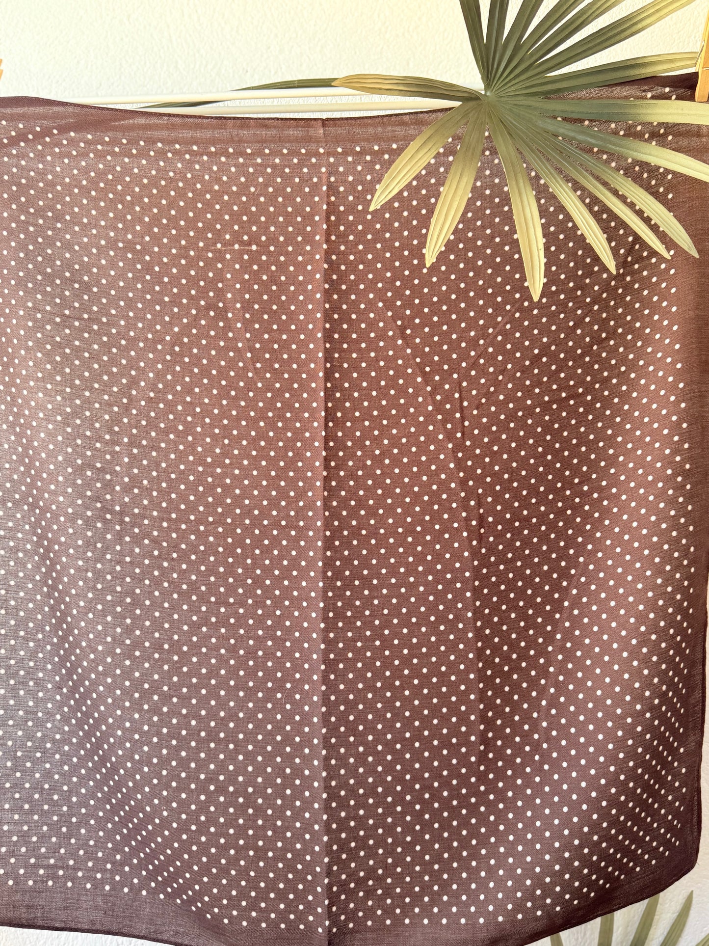 Pañuelo lunares chocolate