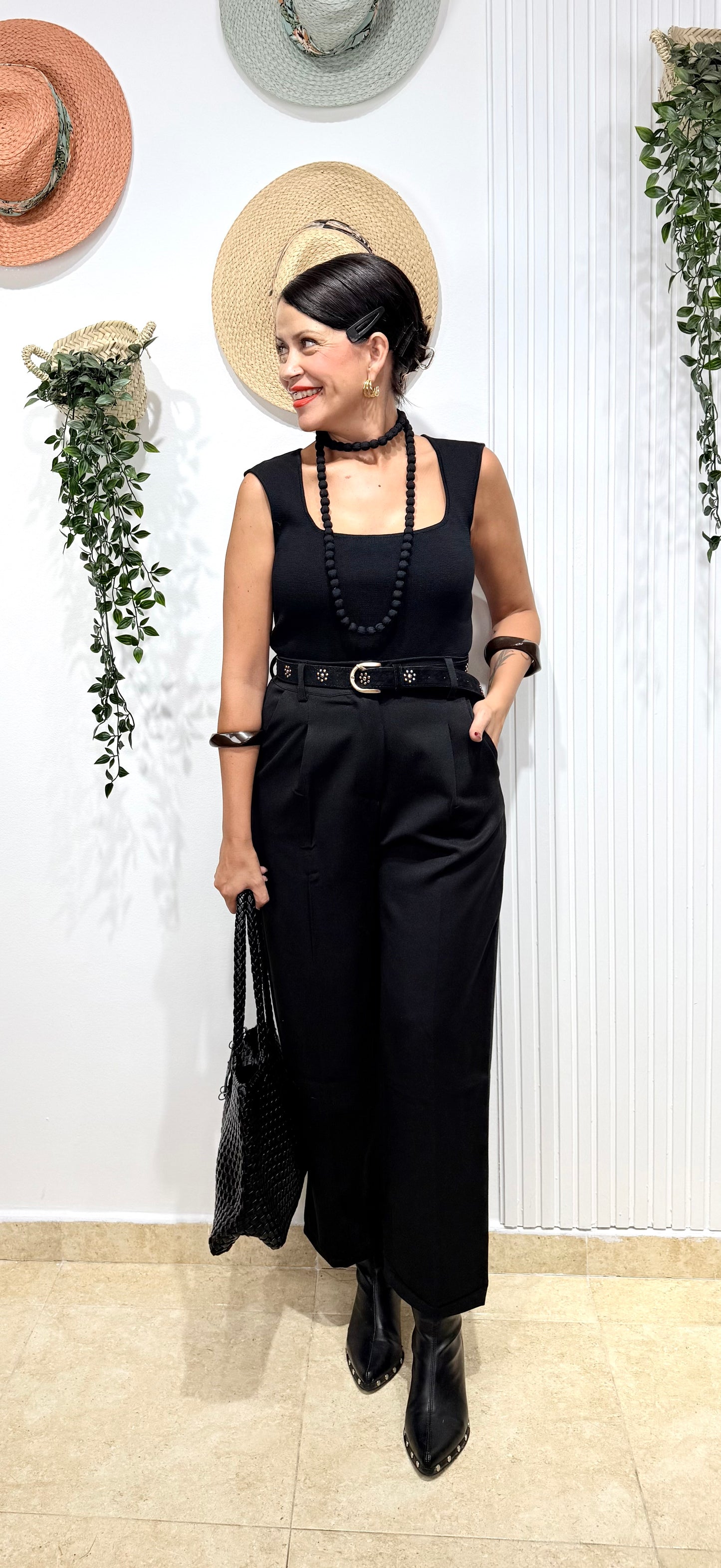 Top escote negro