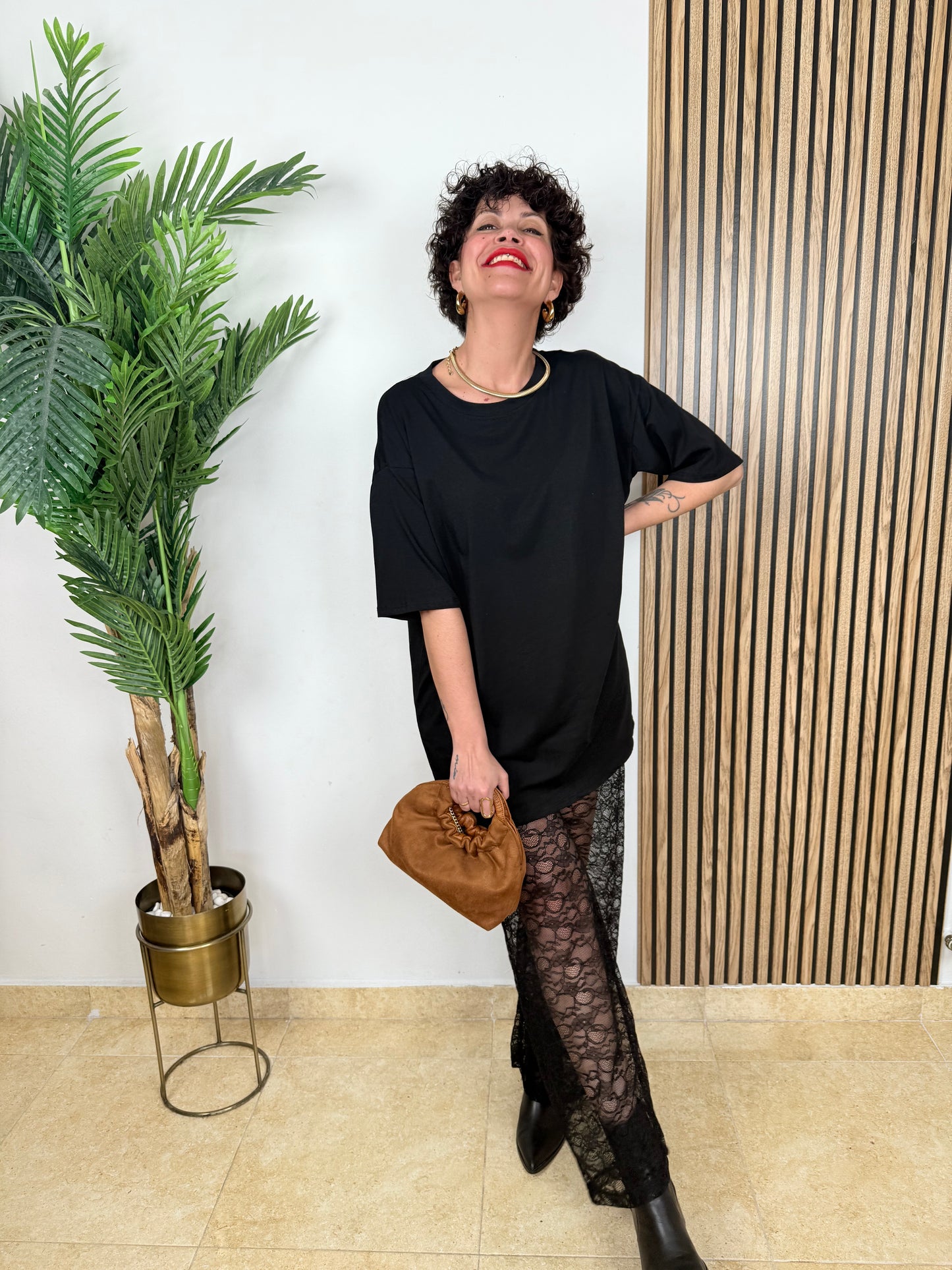 Camiseta oversize negra