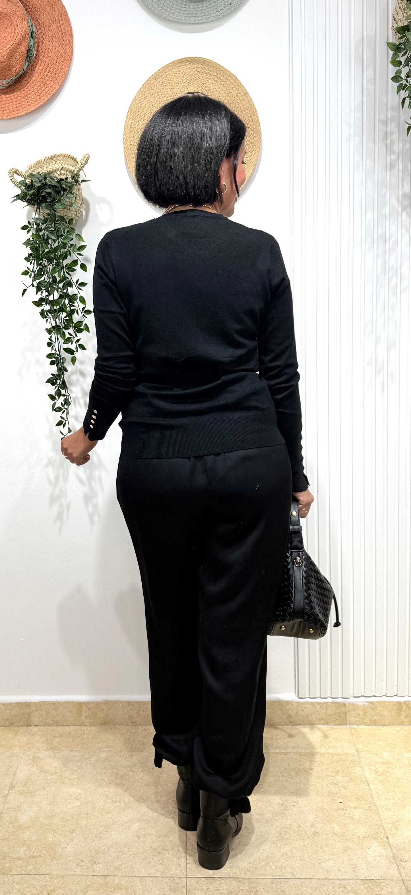 Pantalón Aladin negro satinado lazo