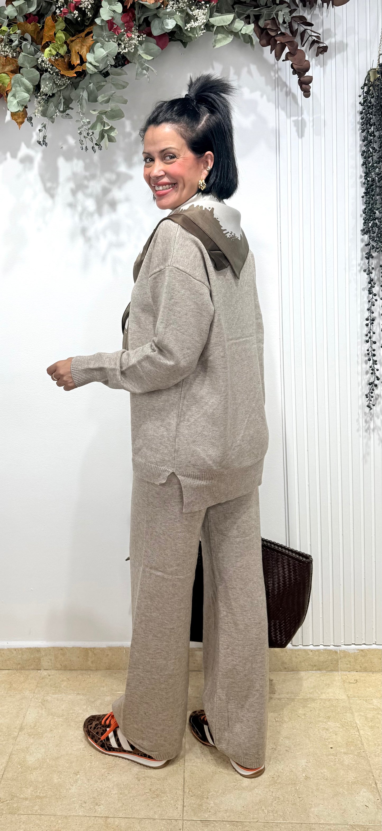 Conjunto de punto taupe