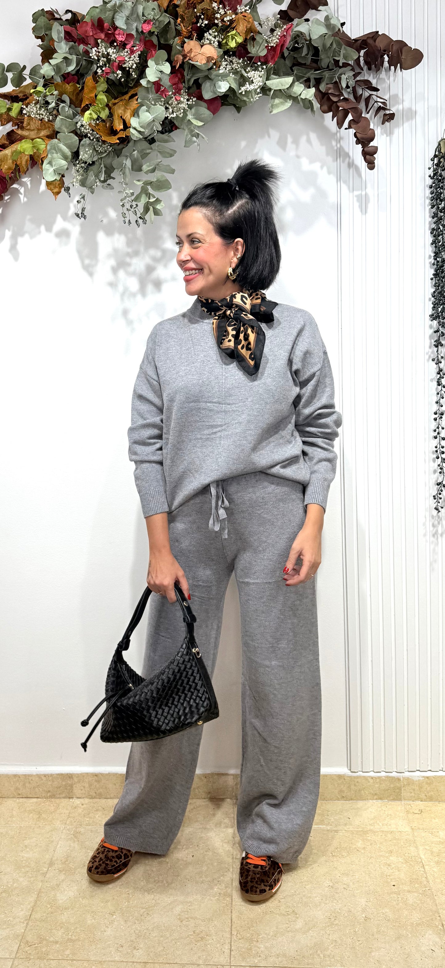 Conjunto de punto gris