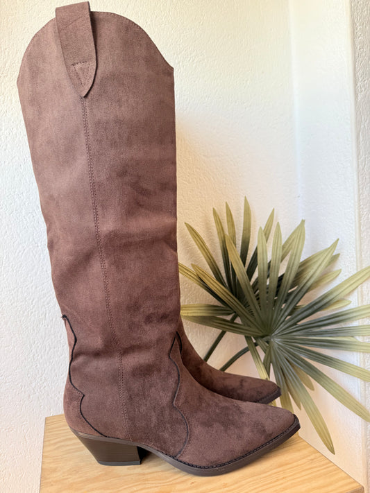 Botas cowboy antelina chocolate