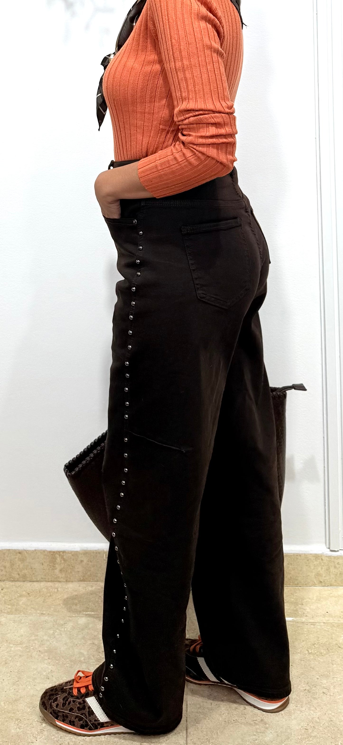 Jeans Ballon chocolate tachas