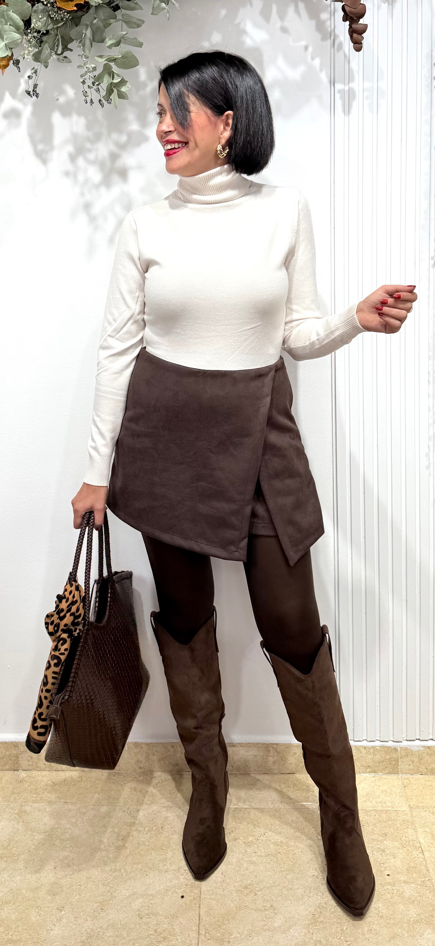 Jersey cuello cisne beige