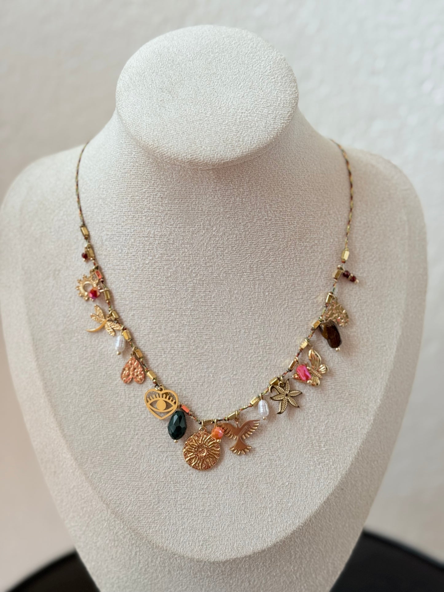 Collar abalorios Ave Fénix