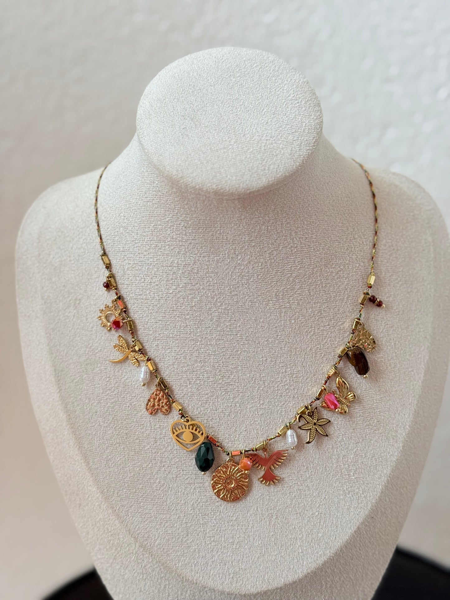 Collar abalorios Ave Fénix