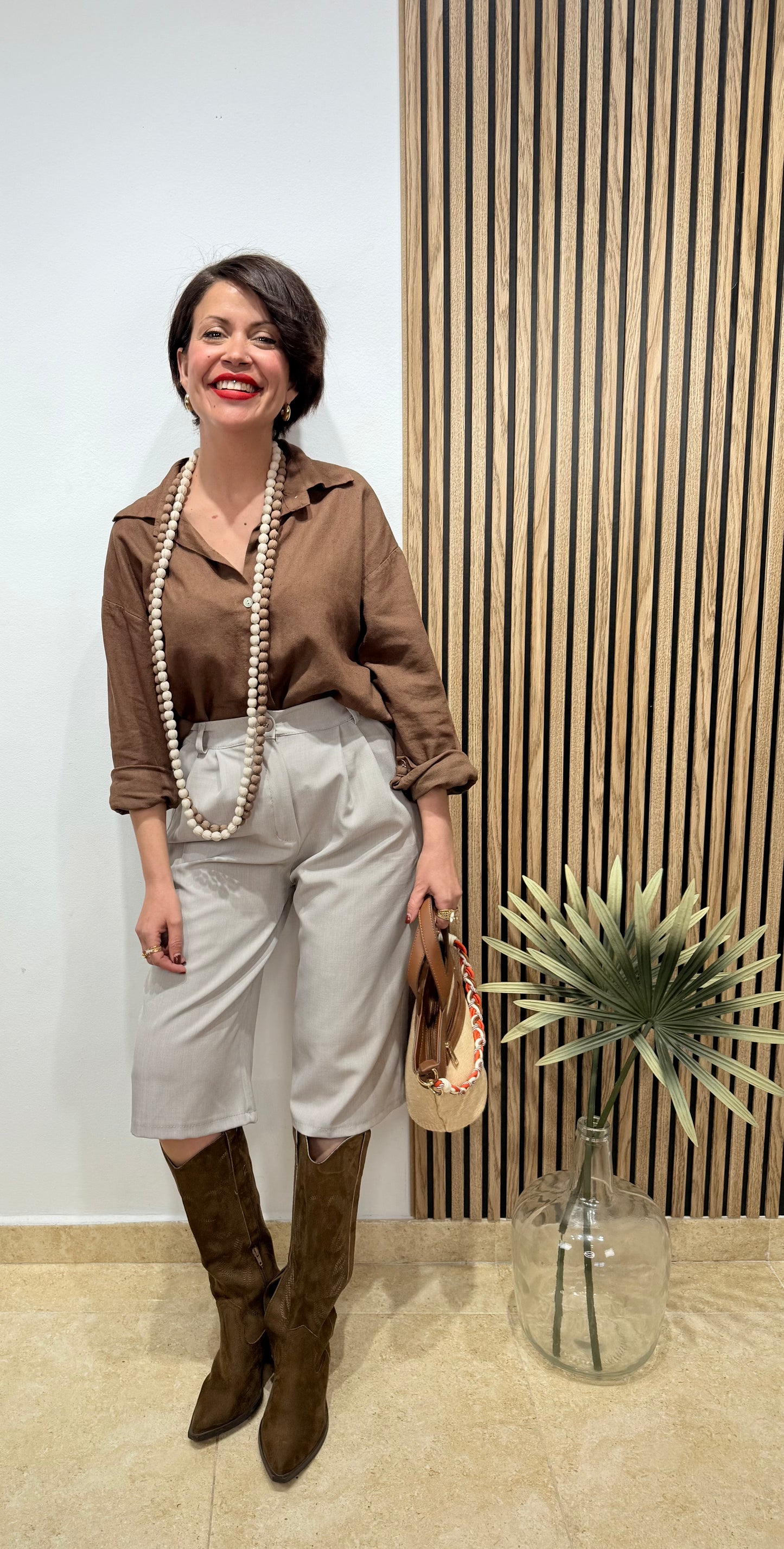 Bermudas Taupé larga