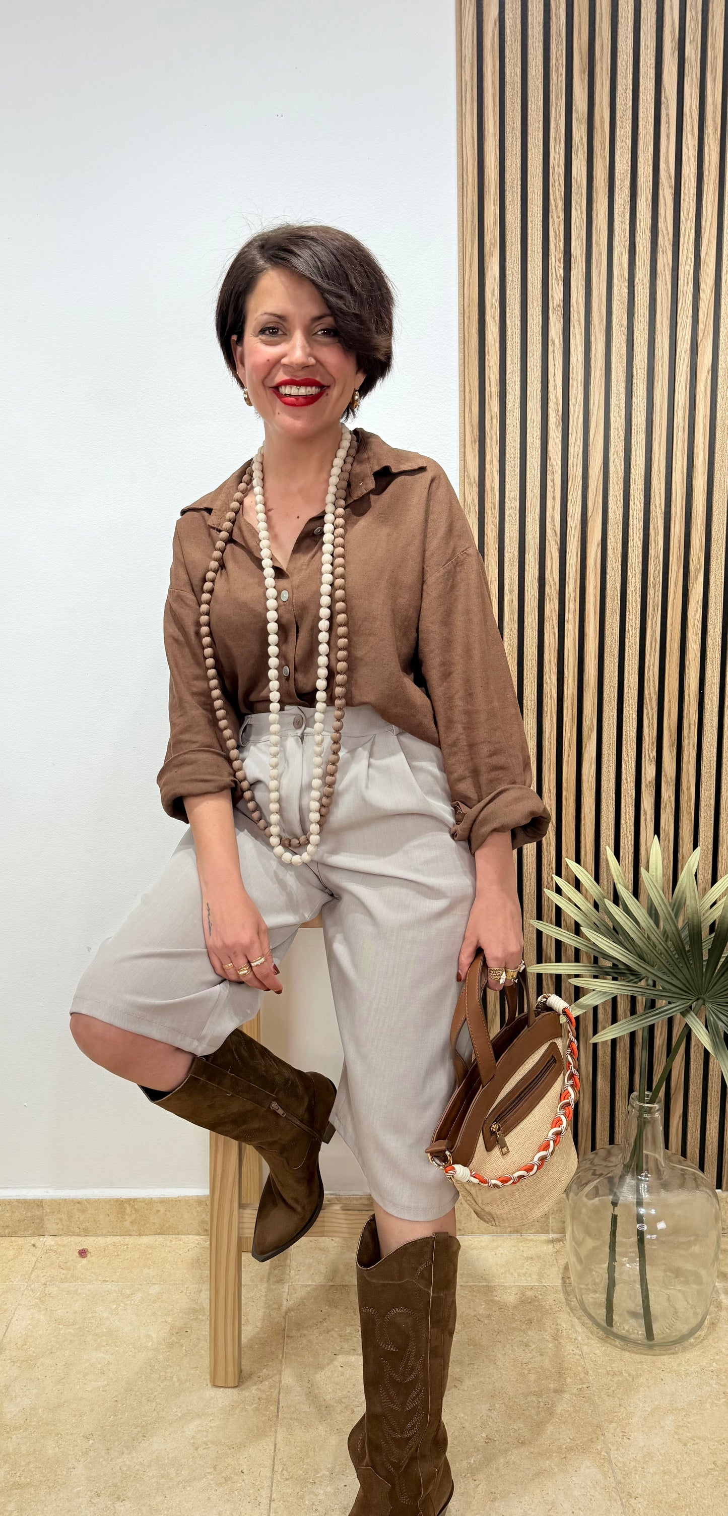 Bermudas Taupé larga