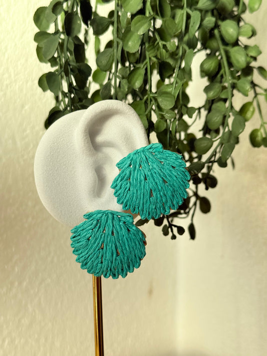 Pendientes rafia y acero concha agua marina