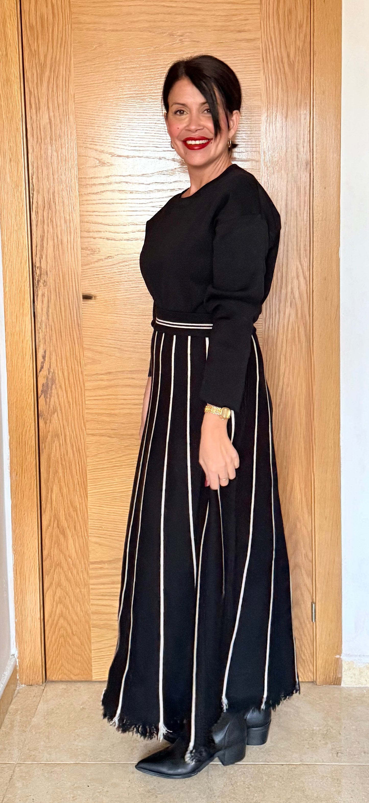 Falda larga rayas negra