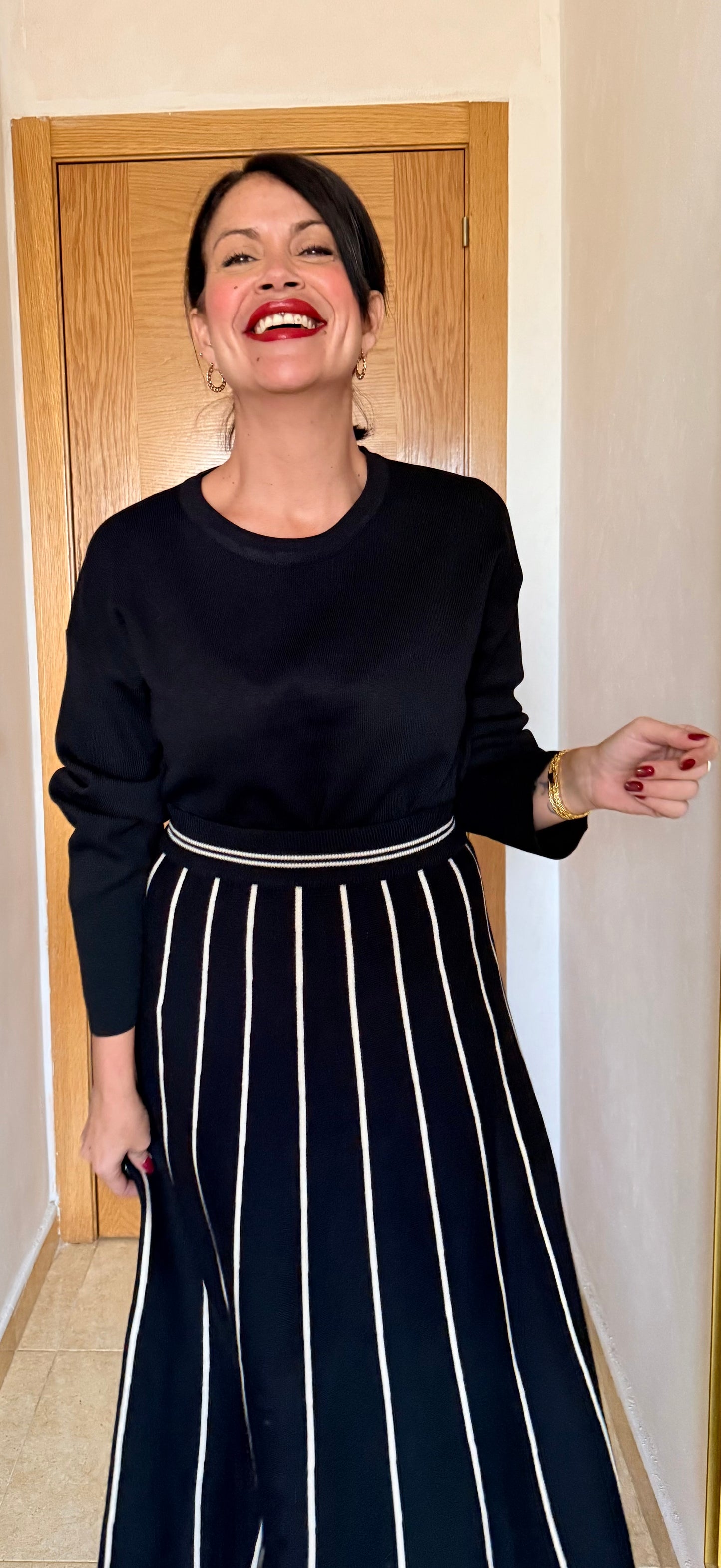 Falda larga rayas negra