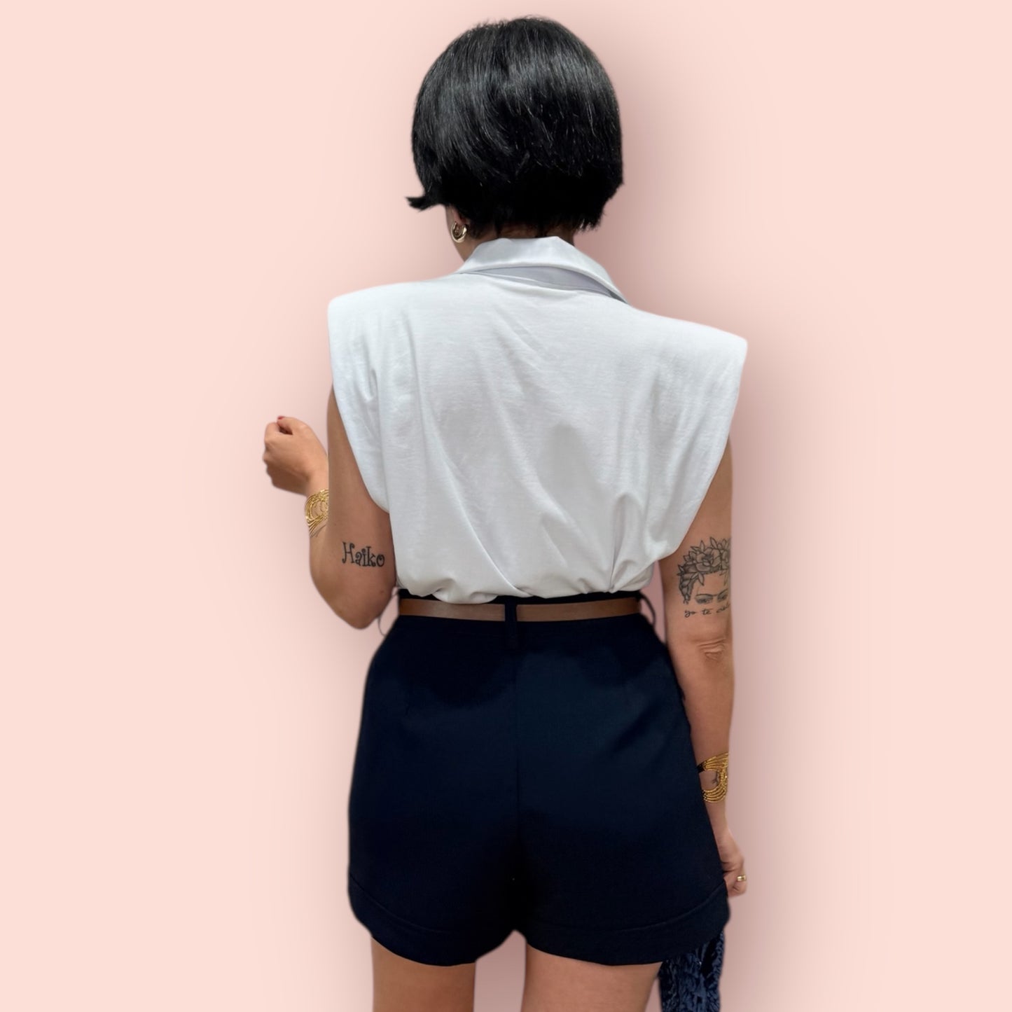 Polo hombreras blanco