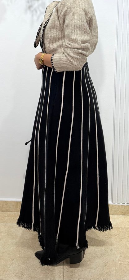 Falda larga rayas negra