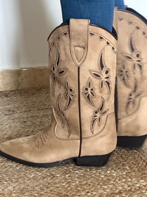 Botas serraje camel