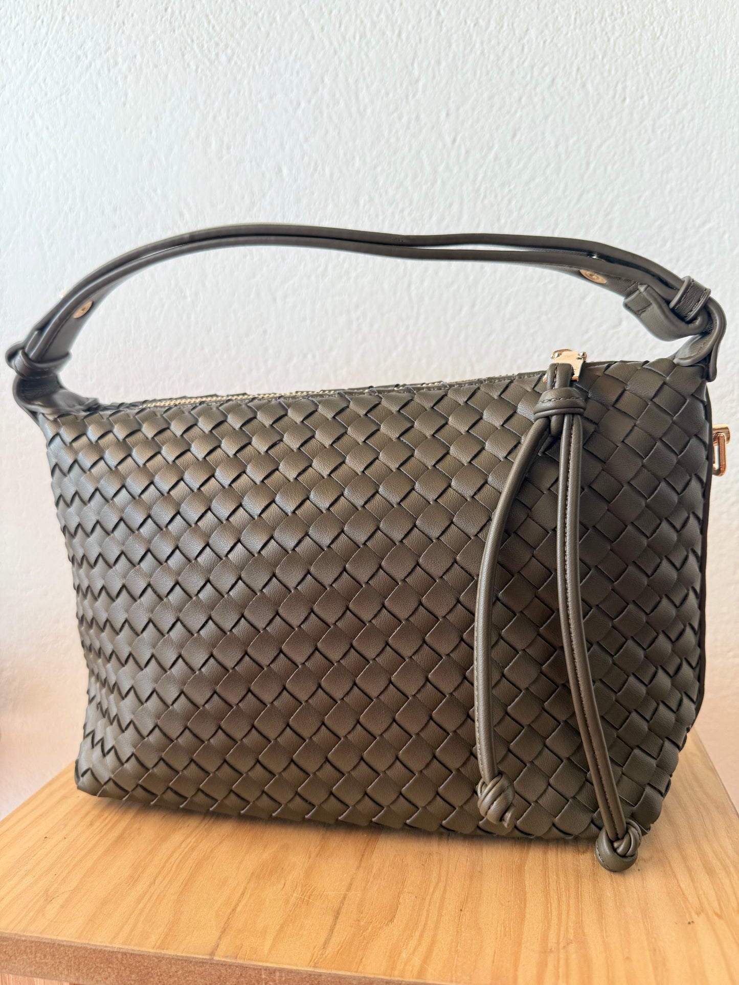 Bolso trenzado verde Caqui