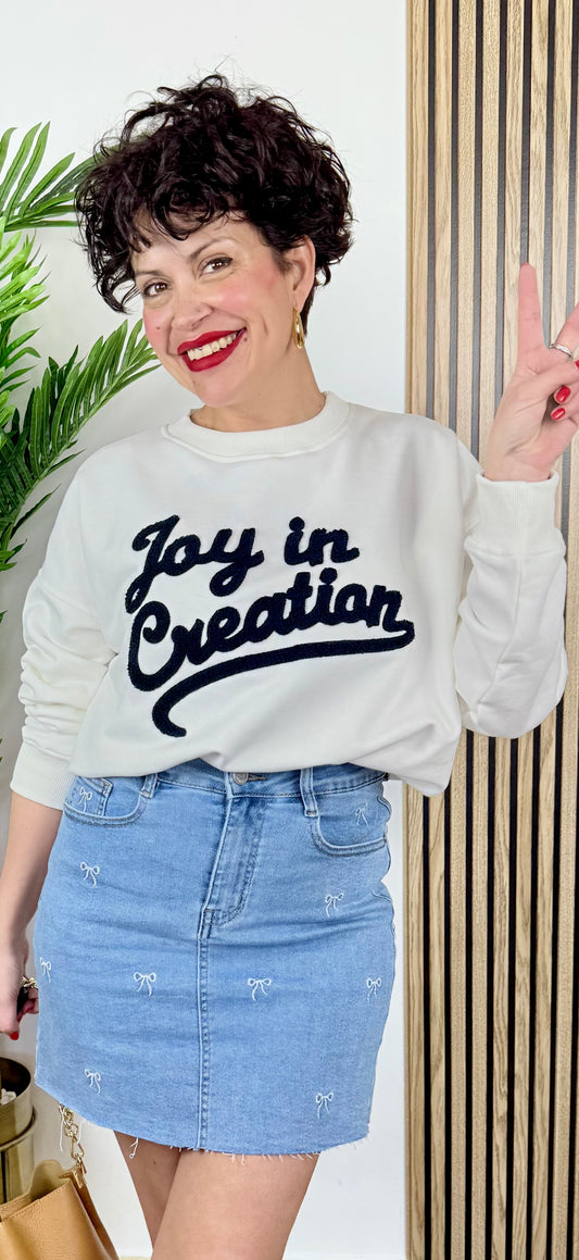 Sudadera Joy blanca y azul marino
