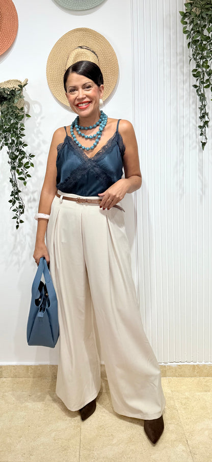 Pantalón pinzas pata elefante beige