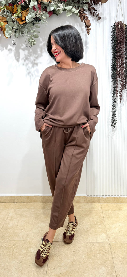 Conjunto Azahara camel oscuro