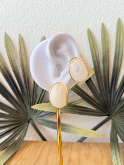 Pendiente ovalado perla