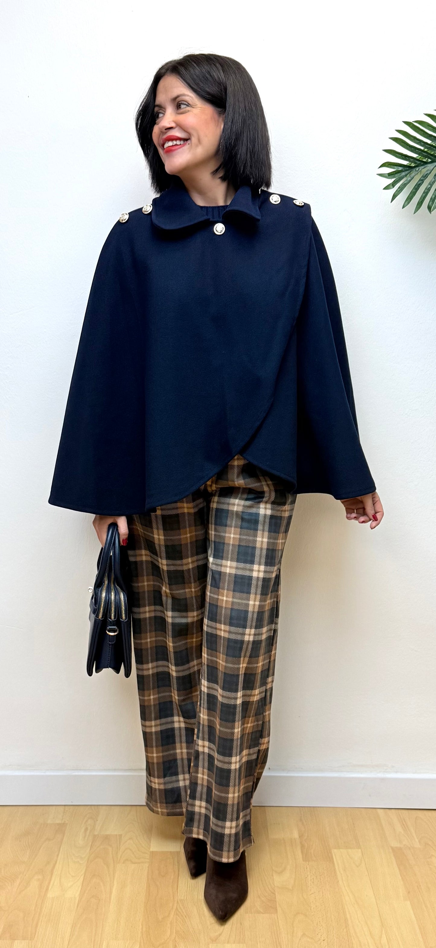 Capa Sabrina azul marino