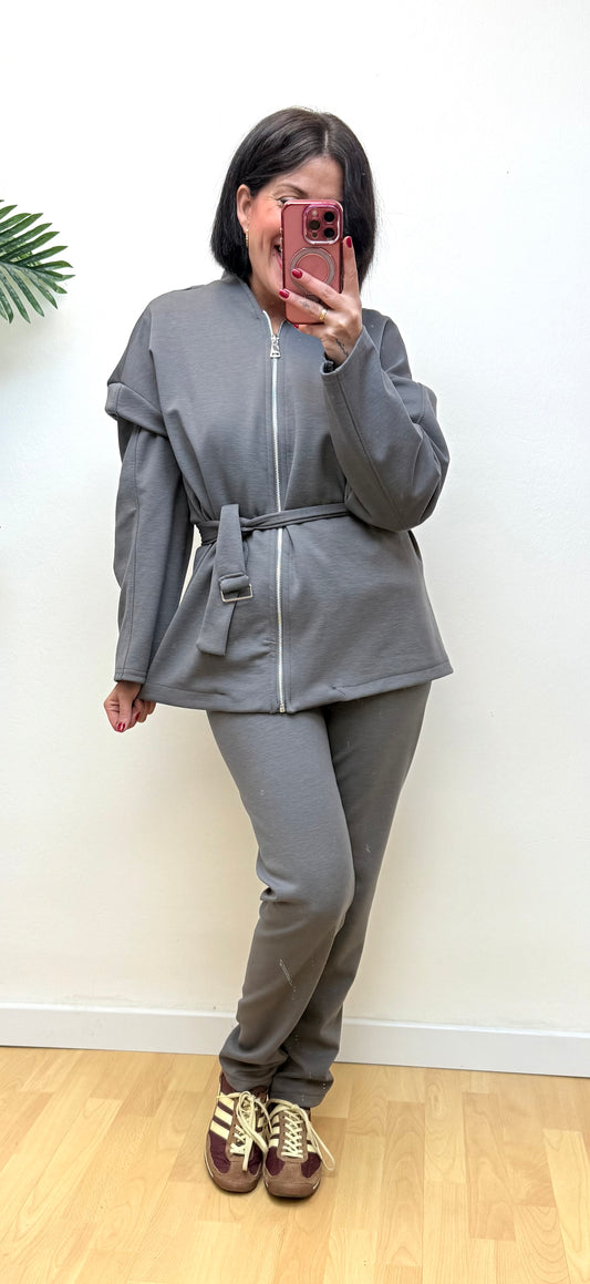 Conjunto Jazmin gris