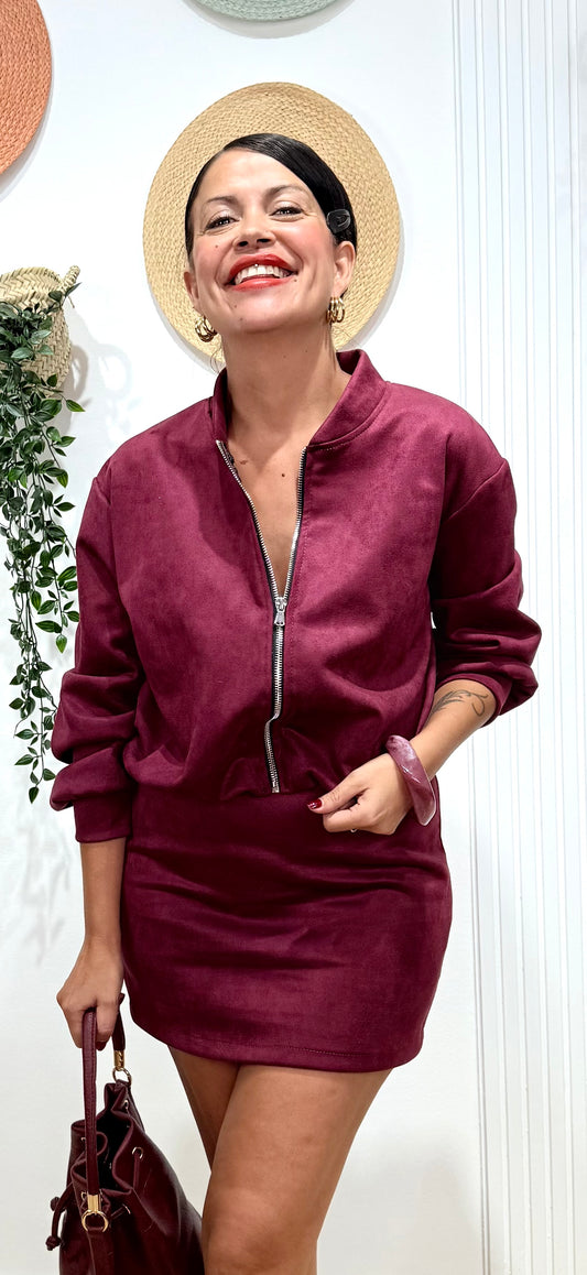 Conjunto burdeos  Sena