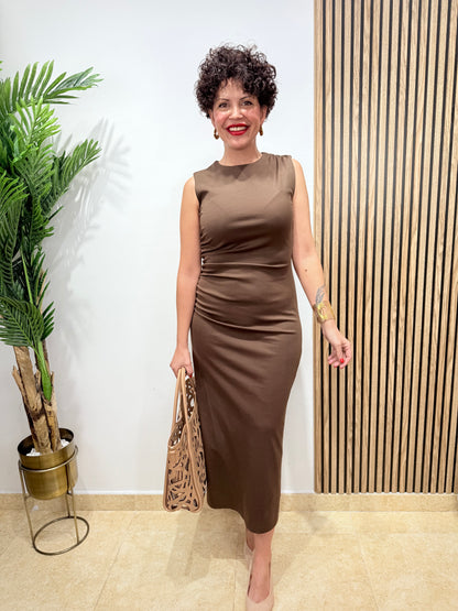 Vestido chocolate fruncido