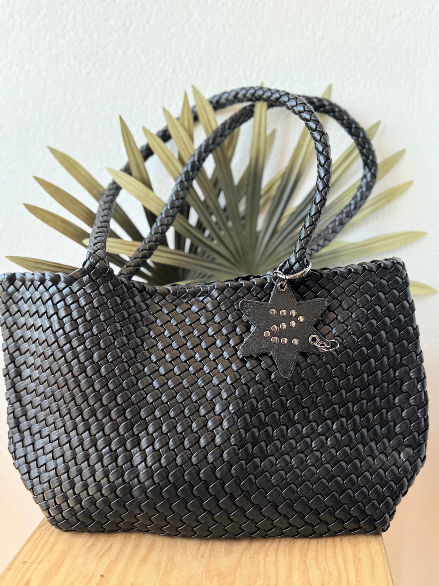 Bolso trenzado negro