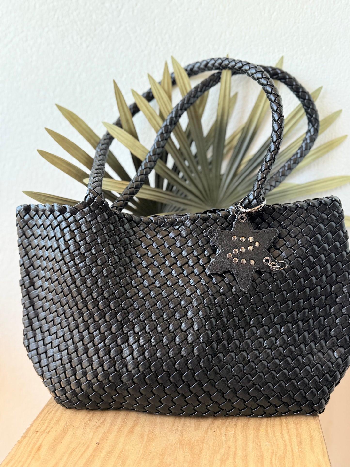 Bolso trenzado negro