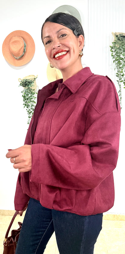 Chaqueta burdeos detalle