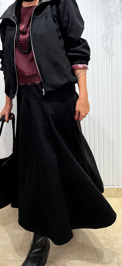 Falda Antelina negra