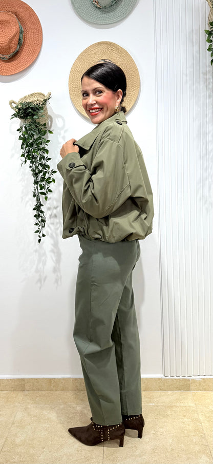 Gabardina croped verde