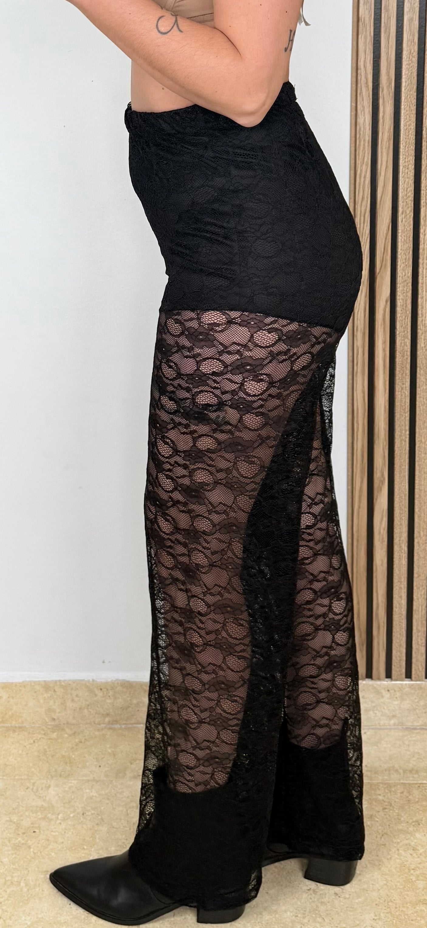 Pantalón encaje negro