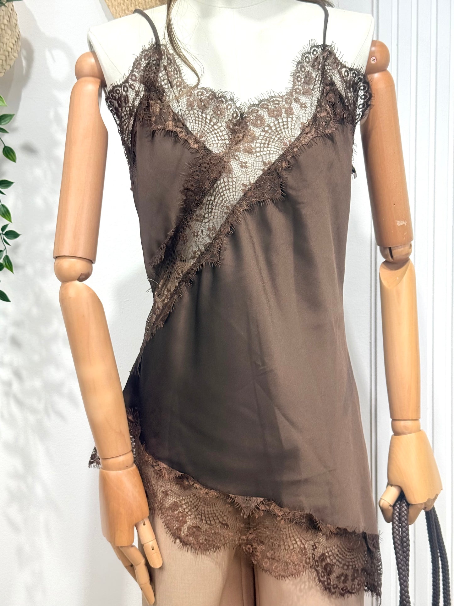 Top desigual lencero encaje