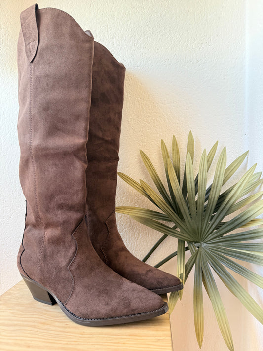 Botas cowboy antelina chocolate