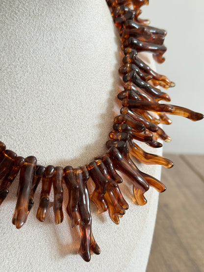 Collar coral carey