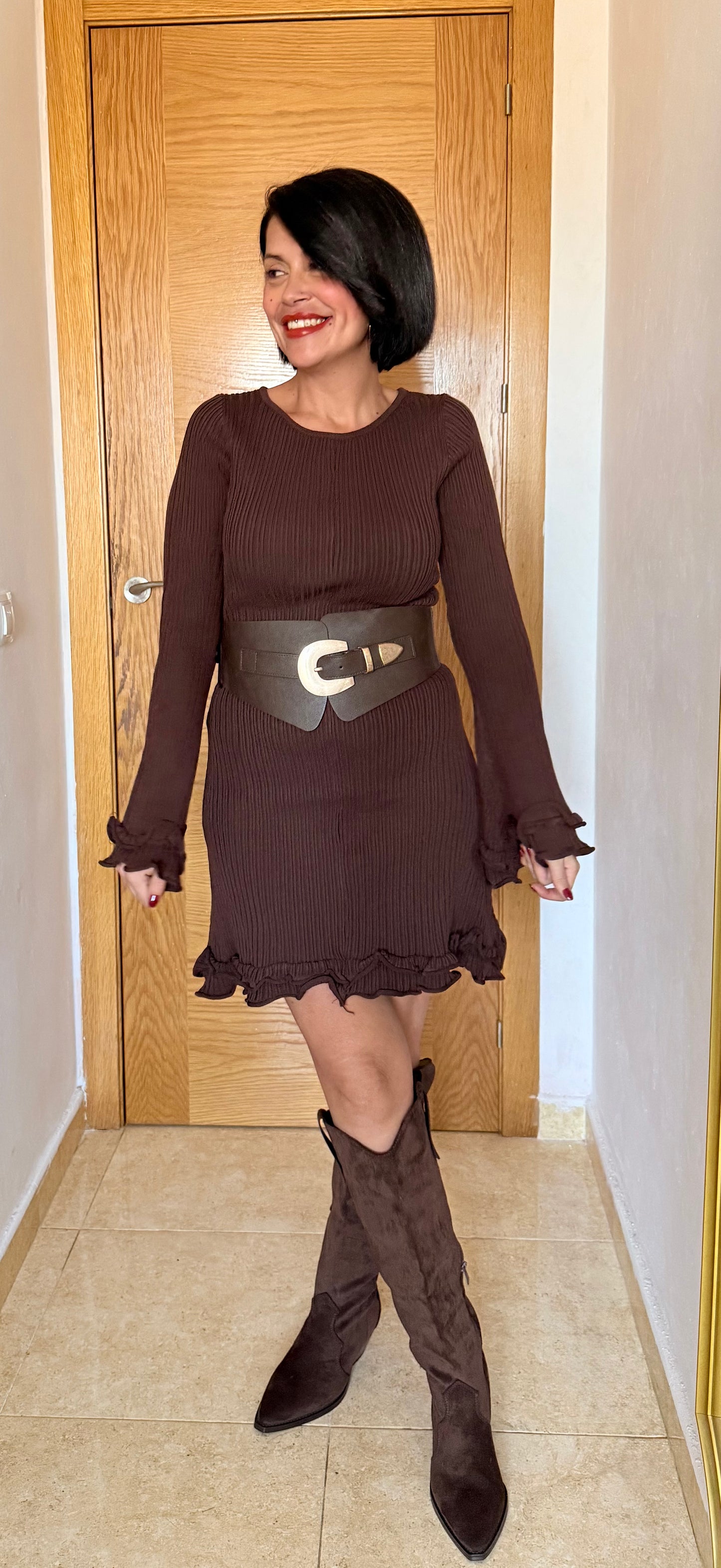 Vestido canalé volantes chocolate