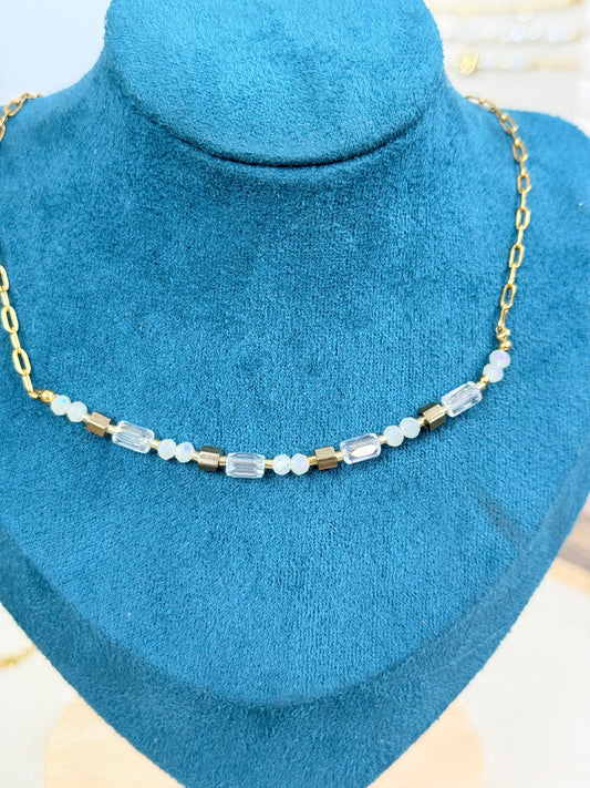 Collar 9